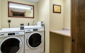 Holiday Inn Express - Fall River North